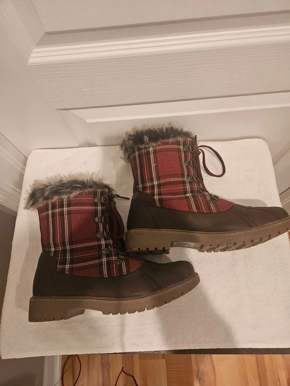 JustFab Burgundy & Brown Faux-Fur Trim Winter Lace-Up Boots